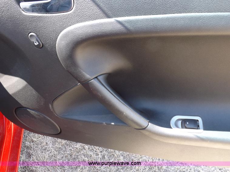 image for item I9001 2007 Pontiac Solstice convertible