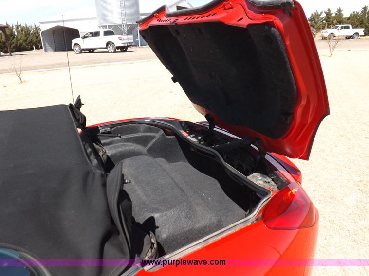 image for item I9001 2007 Pontiac Solstice convertible