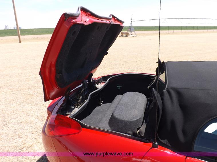 image for item I9001 2007 Pontiac Solstice convertible