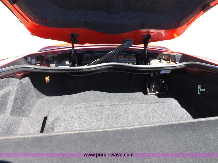 image for item I9001 2007 Pontiac Solstice convertible