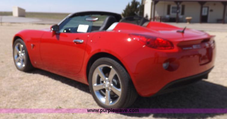 image for item I9001 2007 Pontiac Solstice convertible