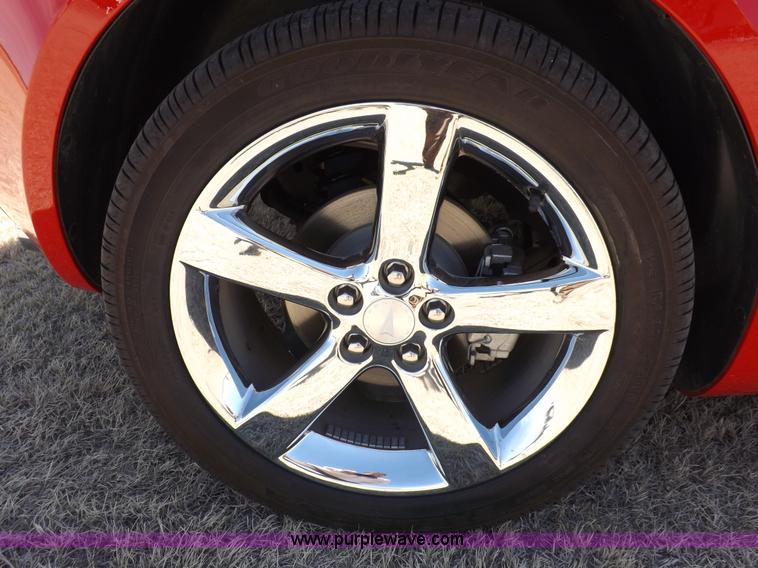 image for item I9001 2007 Pontiac Solstice convertible