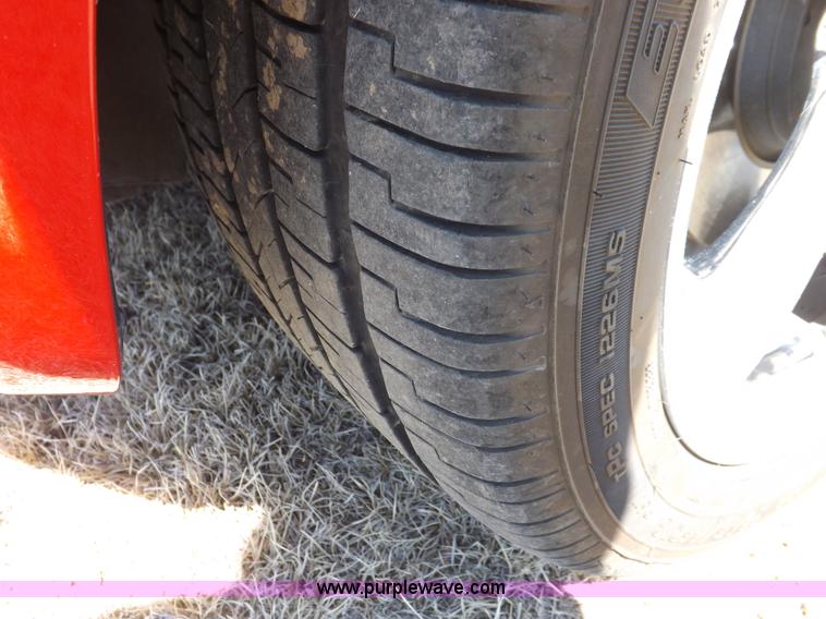 image for item I9001 2007 Pontiac Solstice convertible