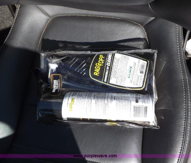 image for item I9001 2007 Pontiac Solstice convertible