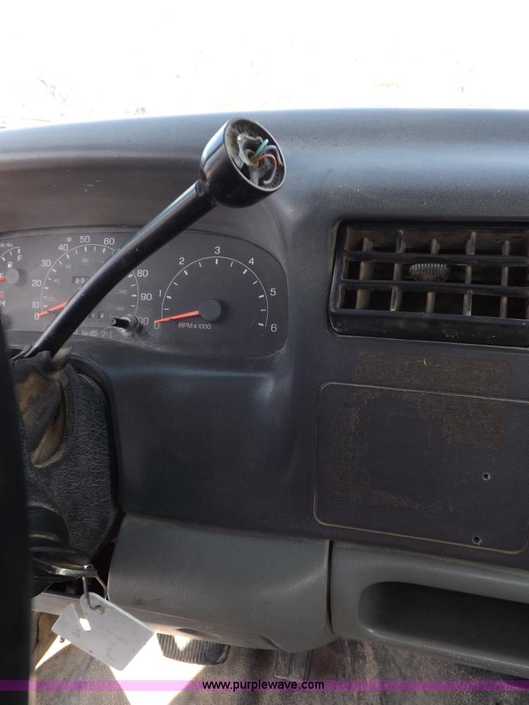 image for item I9007 1999 Ford F250 Super Duty SuperCab utility truck