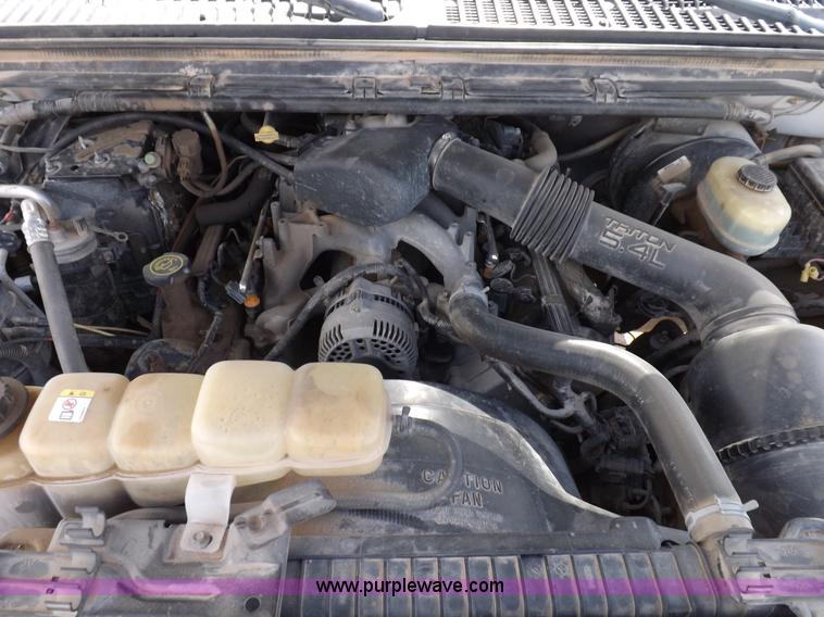 image for item I9007 1999 Ford F250 Super Duty SuperCab utility truck