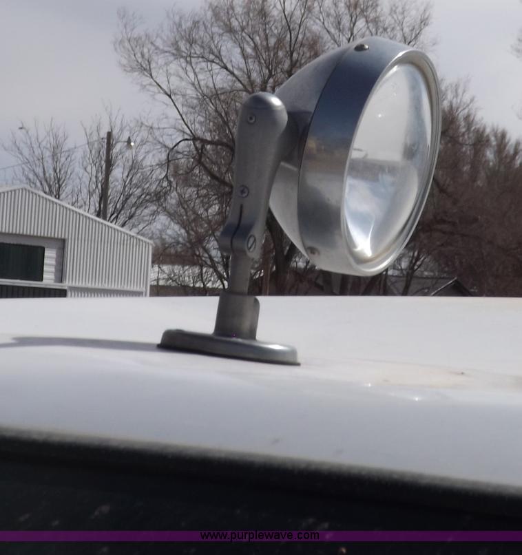 image for item I9007 1999 Ford F250 Super Duty SuperCab utility truck