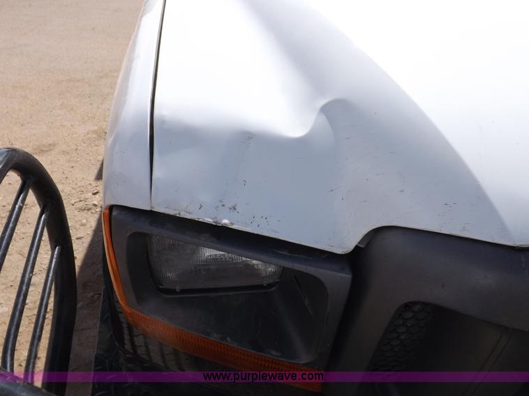 image for item I9007 1999 Ford F250 Super Duty SuperCab utility truck