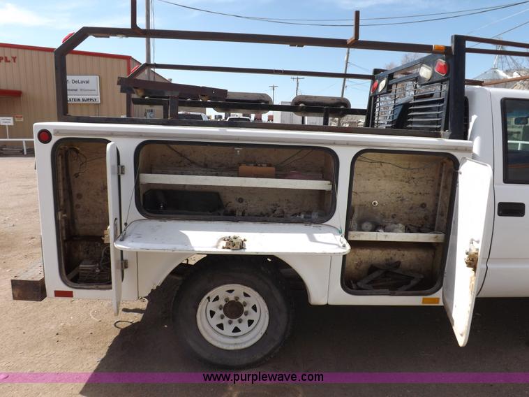 image for item I9009 2000 Chevrolet 2500 utility truck