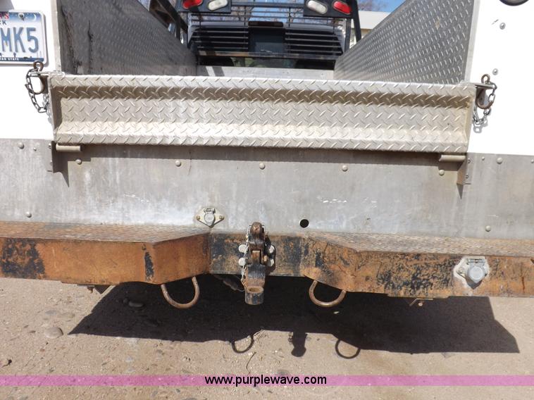 image for item I9009 2000 Chevrolet 2500 utility truck