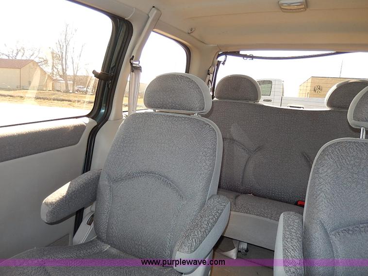 image for item I9263 1997 Mercury Villager GS