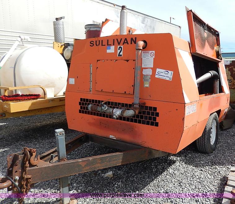 image for item I9282 Sullivan D375Q6A air compressor