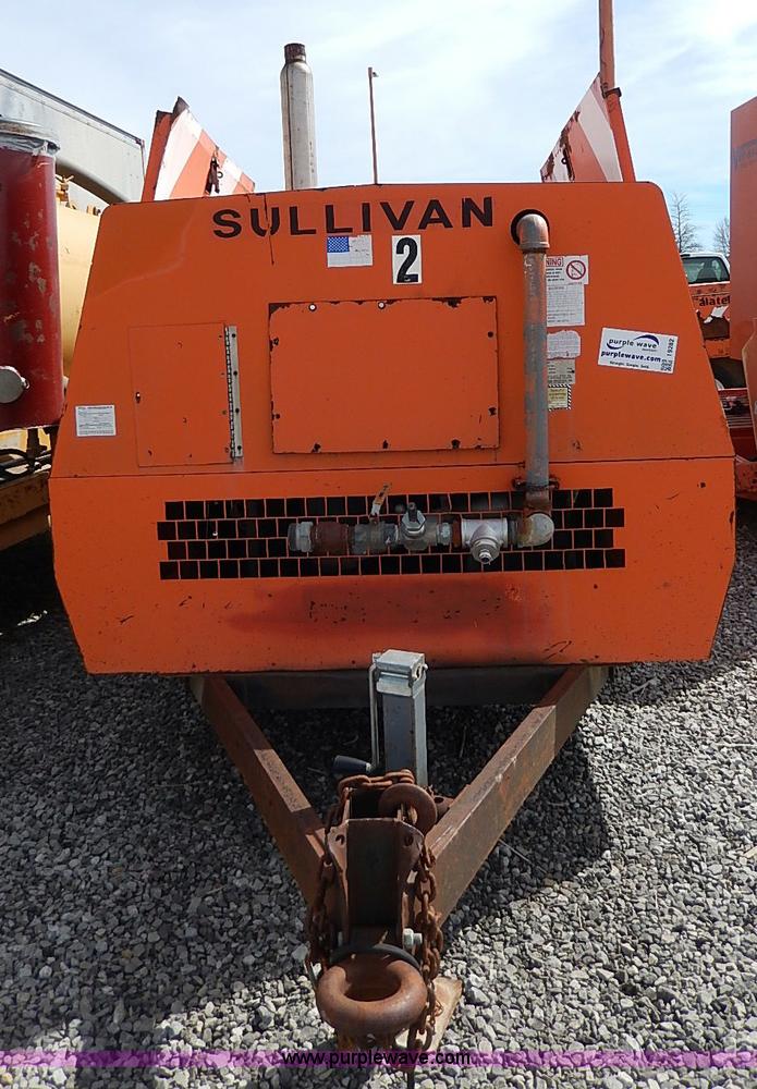image for item I9282 Sullivan D375Q6A air compressor