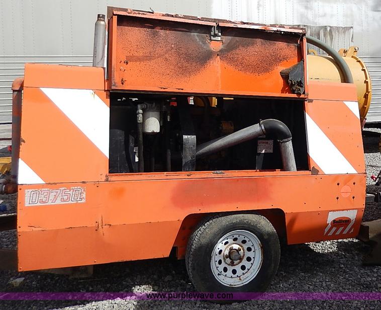 image for item I9282 Sullivan D375Q6A air compressor