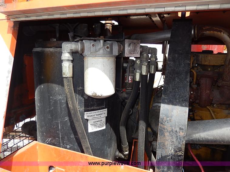 image for item I9282 Sullivan D375Q6A air compressor