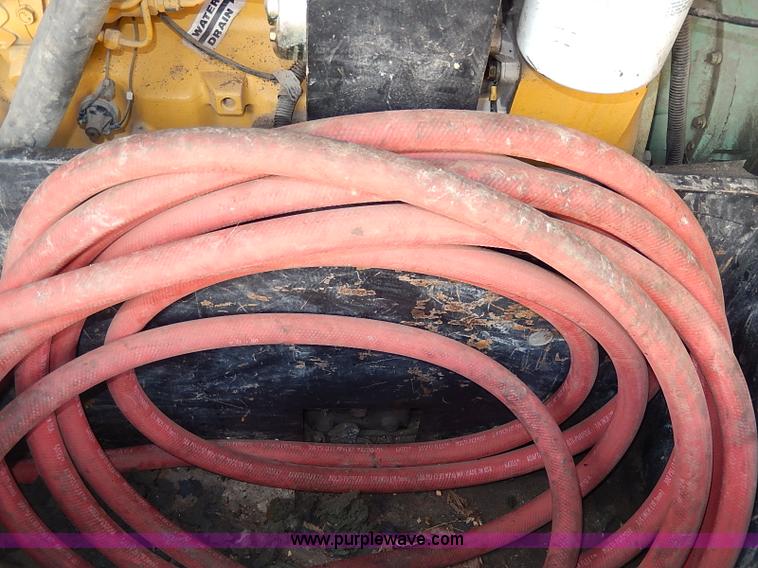 image for item I9286 Sullair 375DPQJD air compressor