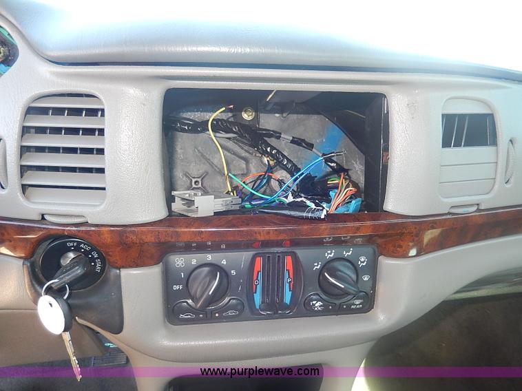 image for item I9315 2000 Chevrolet Impala LS