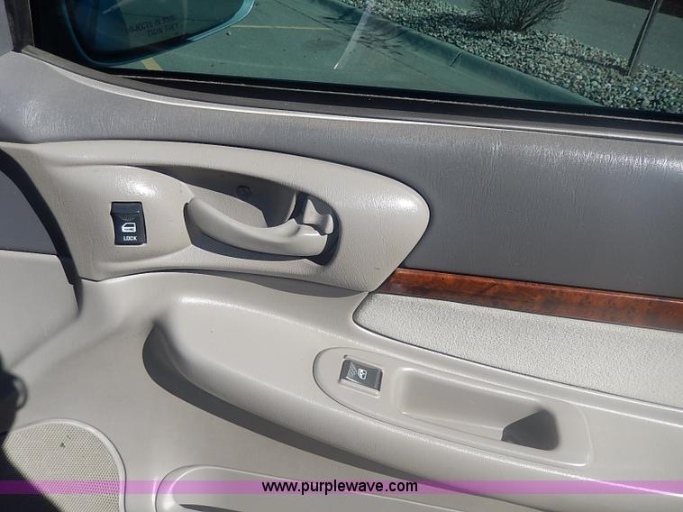 image for item I9315 2000 Chevrolet Impala LS