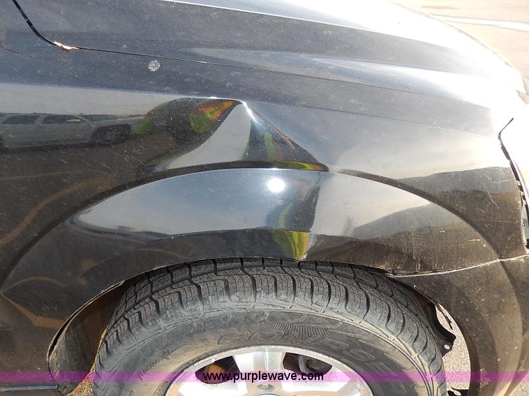 image for item I9354 2004 Kia Sorento LX SUV