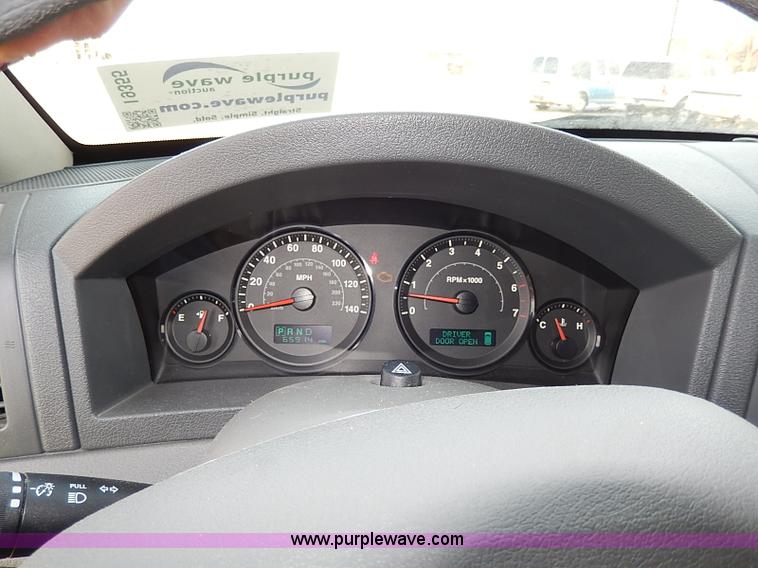 image for item I9355 2006 Jeep Grand Cherokee Laredo SUV