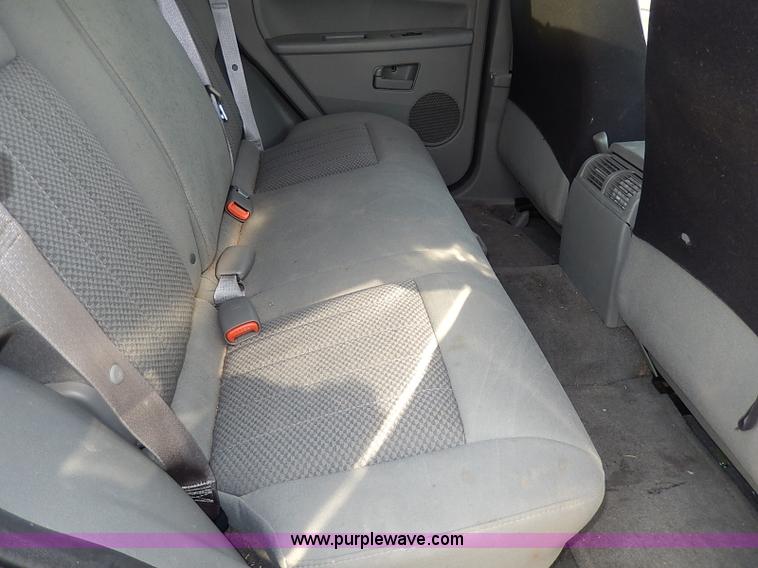 image for item I9355 2006 Jeep Grand Cherokee Laredo SUV