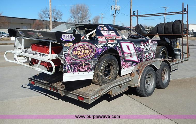 image for item I9394 Race car and trailer