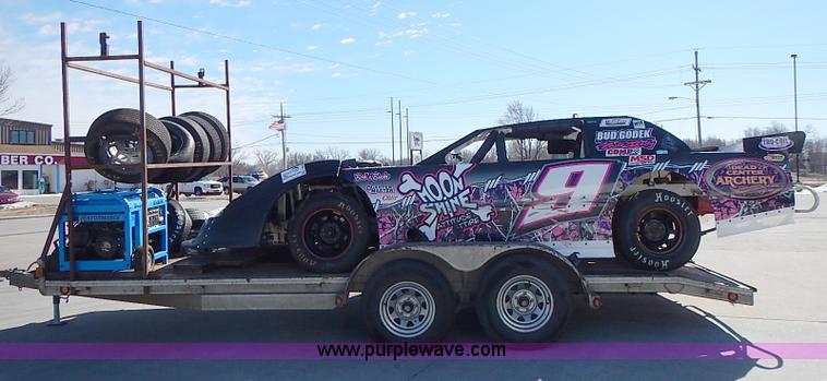 image for item I9394 Race car and trailer