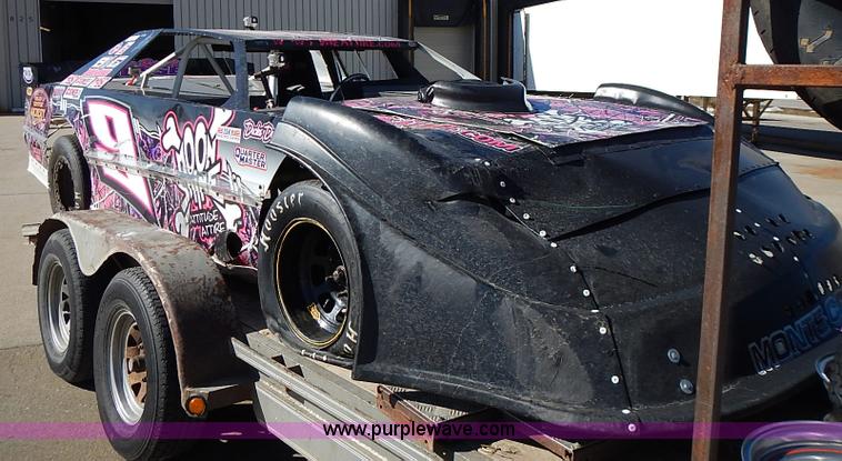 image for item I9394 Race car and trailer