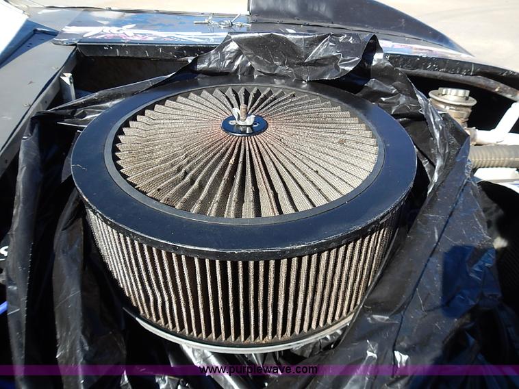 image for item I9394 Race car and trailer