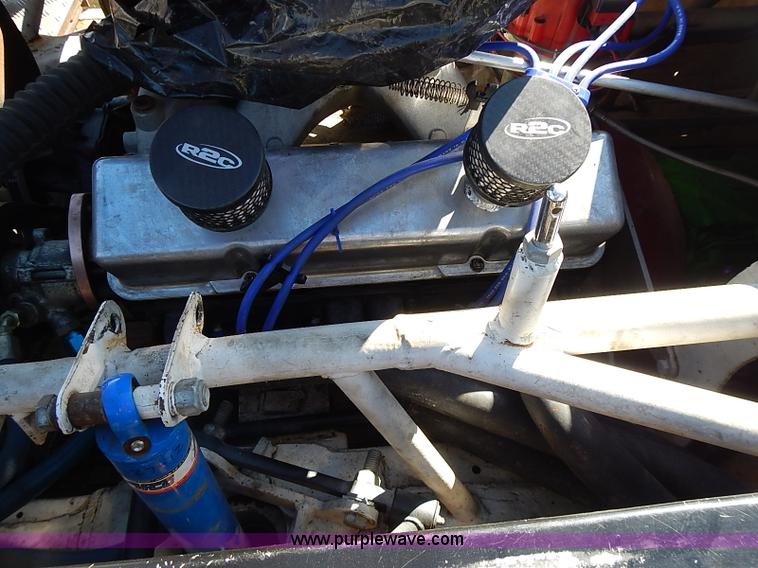 image for item I9394 Race car and trailer