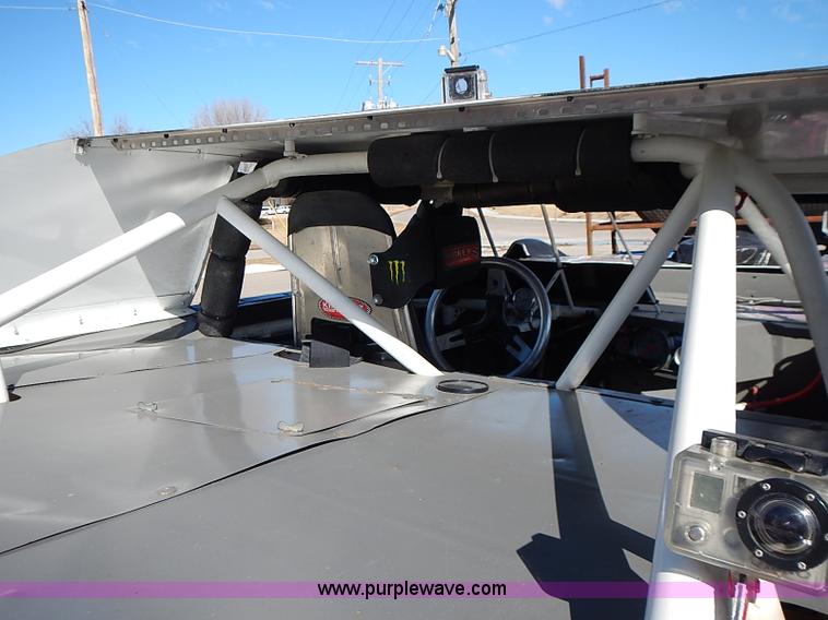 image for item I9394 Race car and trailer