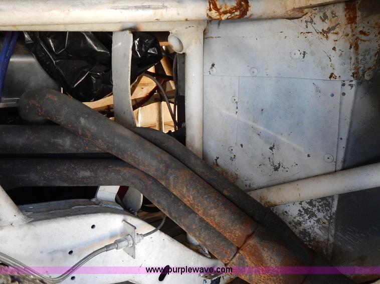 image for item I9394 Race car and trailer