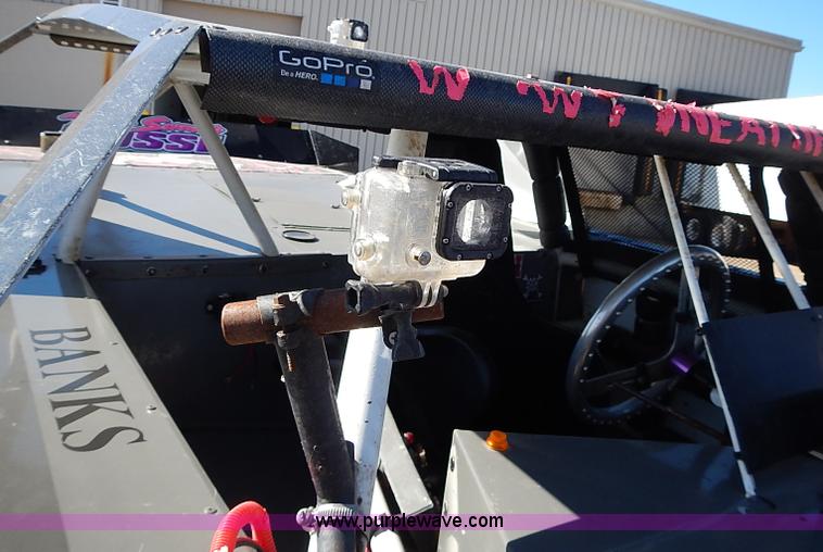 image for item I9394 Race car and trailer