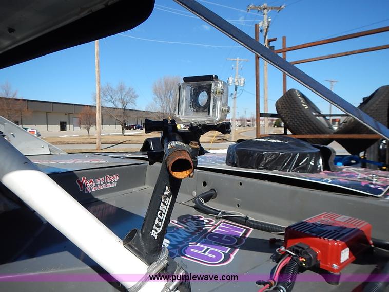 image for item I9394 Race car and trailer