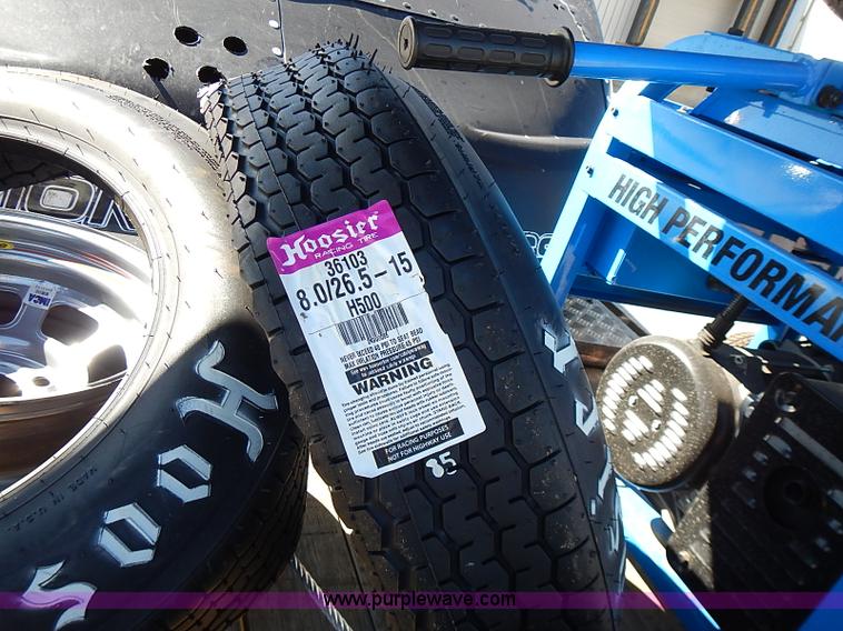 image for item I9394 Race car and trailer