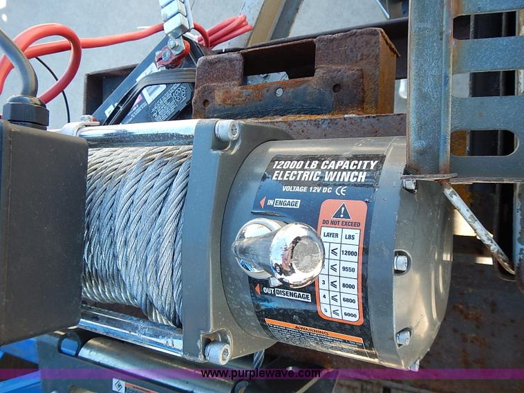 image for item I9394 Race car and trailer