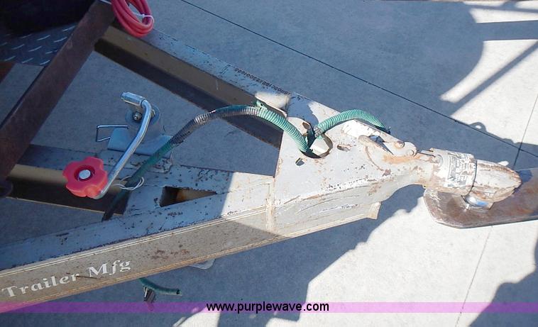 image for item I9394 Race car and trailer