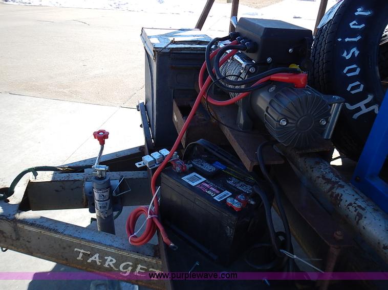 image for item I9394 Race car and trailer