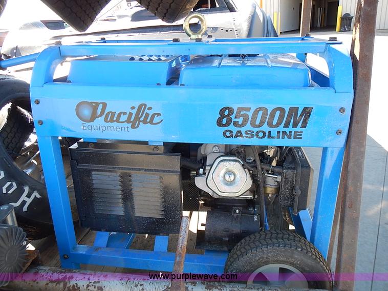 image for item I9394 Race car and trailer