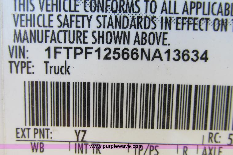 image for item I9749 2006 Ford F150 XL pickup truck