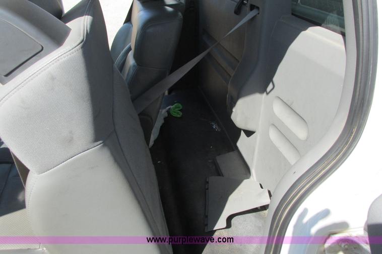 image for item I9749 2006 Ford F150 XL pickup truck