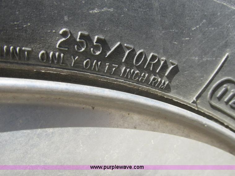 image for item I9749 2006 Ford F150 XL pickup truck