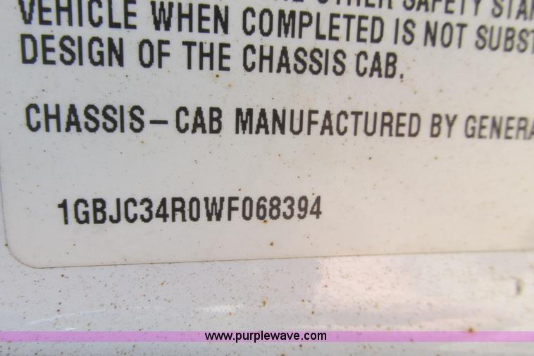 image for item I9750 1998 Chevrolet Cheyenne 3500 flatbed pickup truck