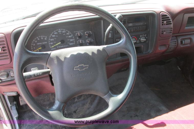 image for item I9750 1998 Chevrolet Cheyenne 3500 flatbed pickup truck