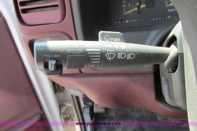 image for item I9750 1998 Chevrolet Cheyenne 3500 flatbed pickup truck