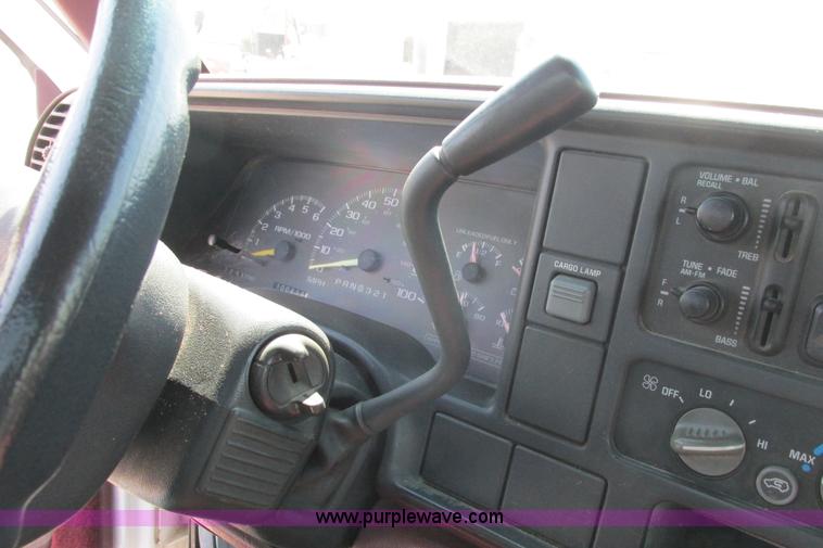 image for item I9750 1998 Chevrolet Cheyenne 3500 flatbed pickup truck