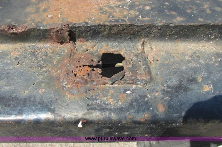 image for item I9750 1998 Chevrolet Cheyenne 3500 flatbed pickup truck