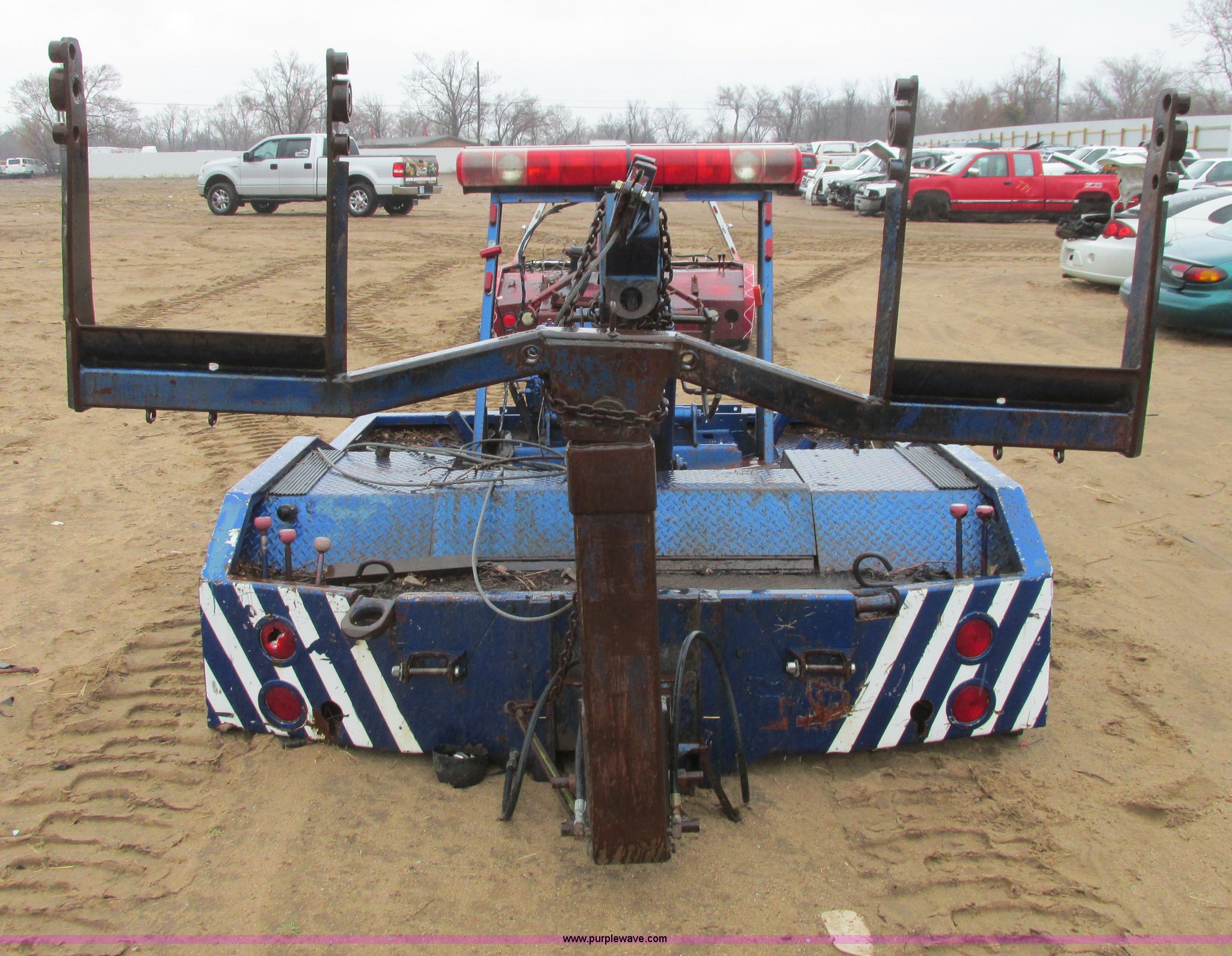 Tow truck bed in Wichita, KS Item AX9860 sold Purple Wave