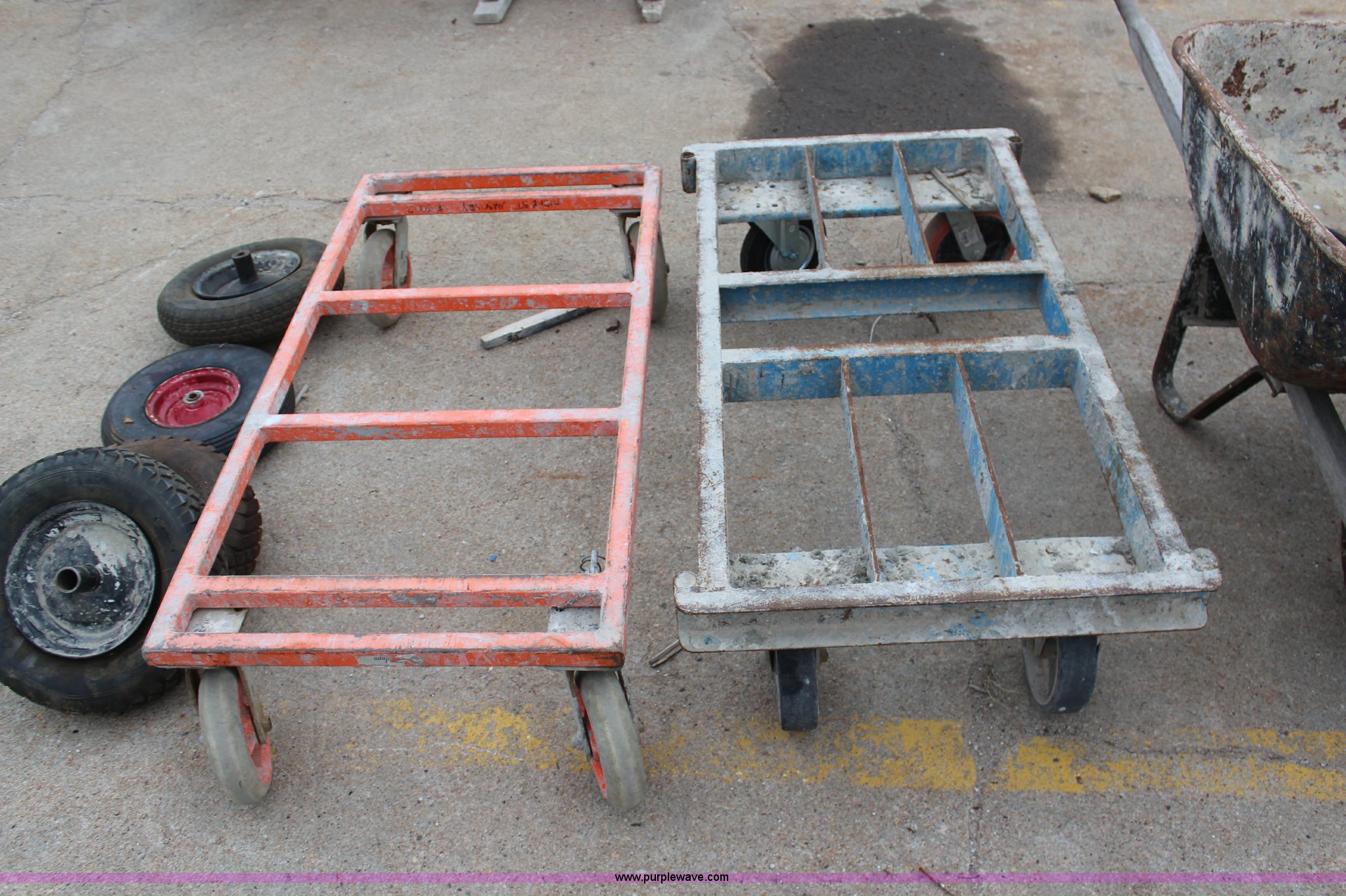 (4) assorted carts and wheelbarrow in Topeka, KS Item AZ9943 sold