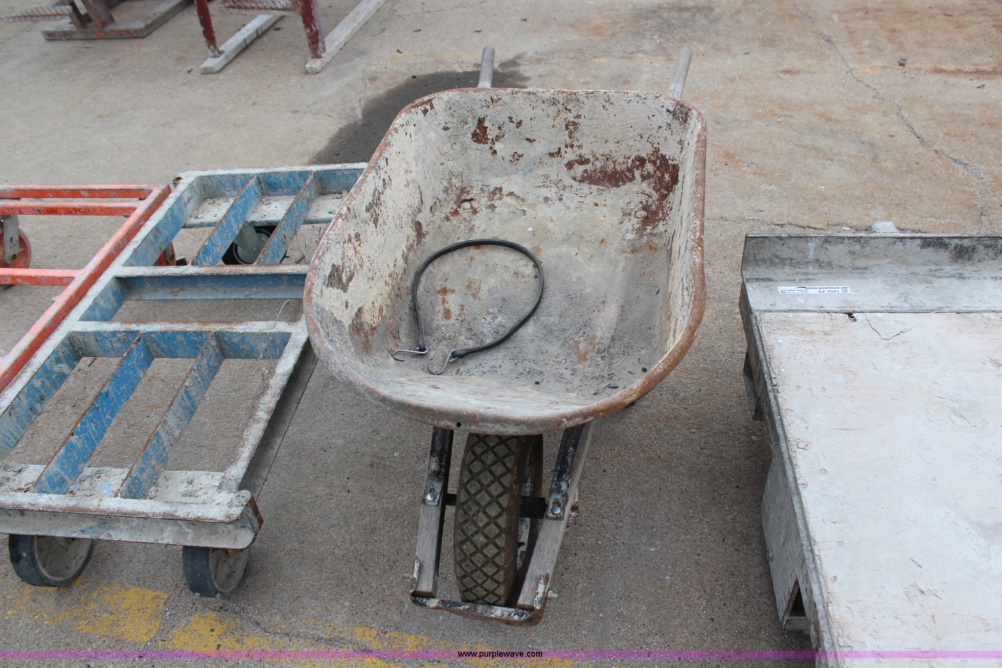 (4) assorted carts and wheelbarrow in Topeka, KS Item AZ9943 sold